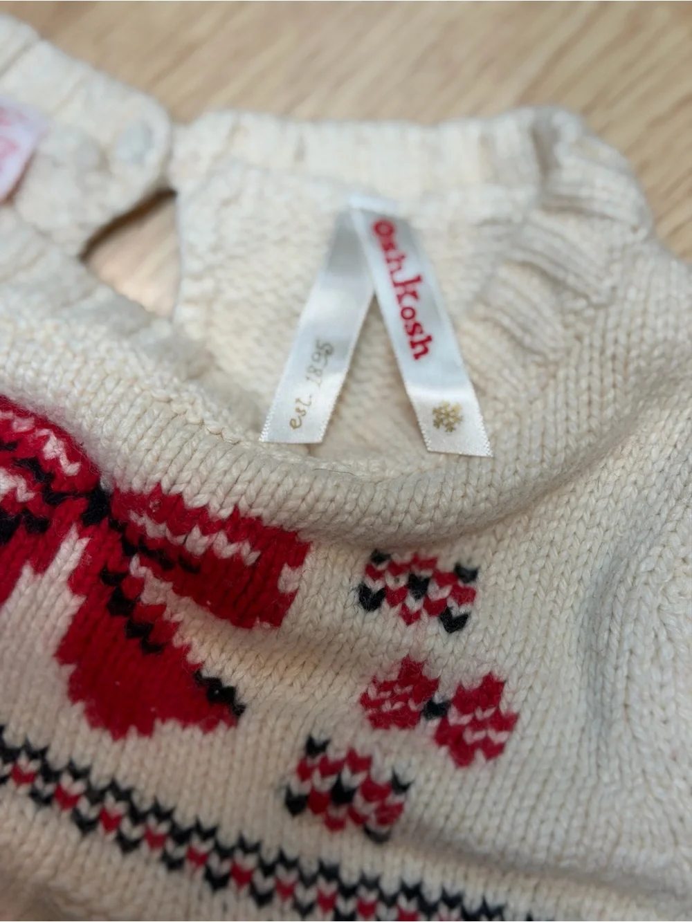 OshKosh B’gosh Girls 2T Cream Cable Knit Bow Sweater Red Velvet Skirt Set